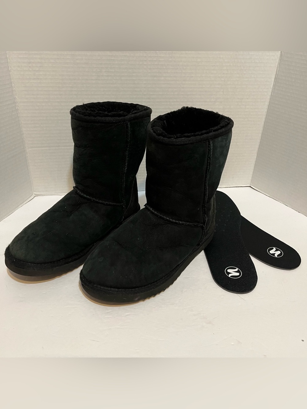 UGG Black Classic Short Shearling Boots Women Size 7